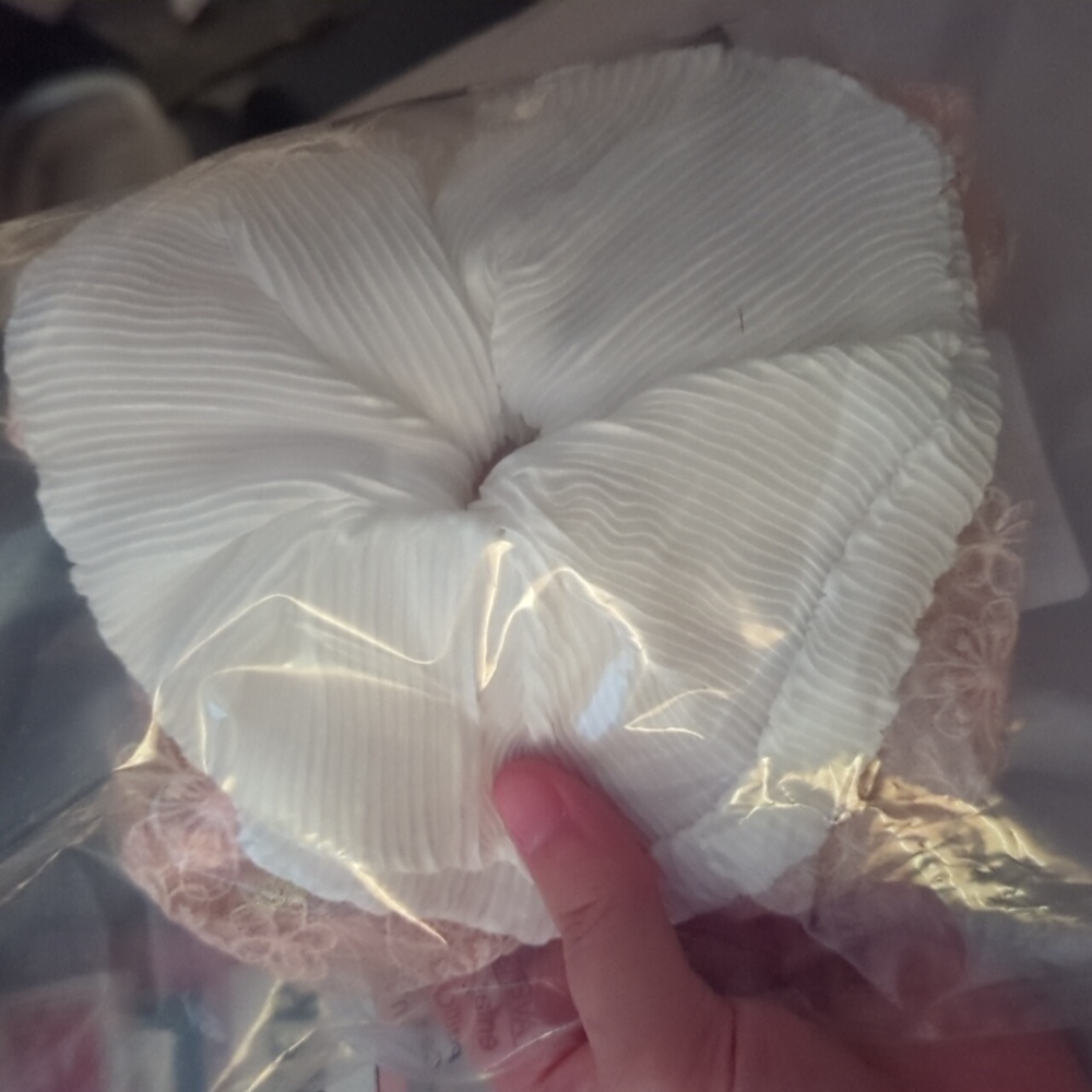 Torrid Oversized Scrunchie Set - Picture 7 of 9